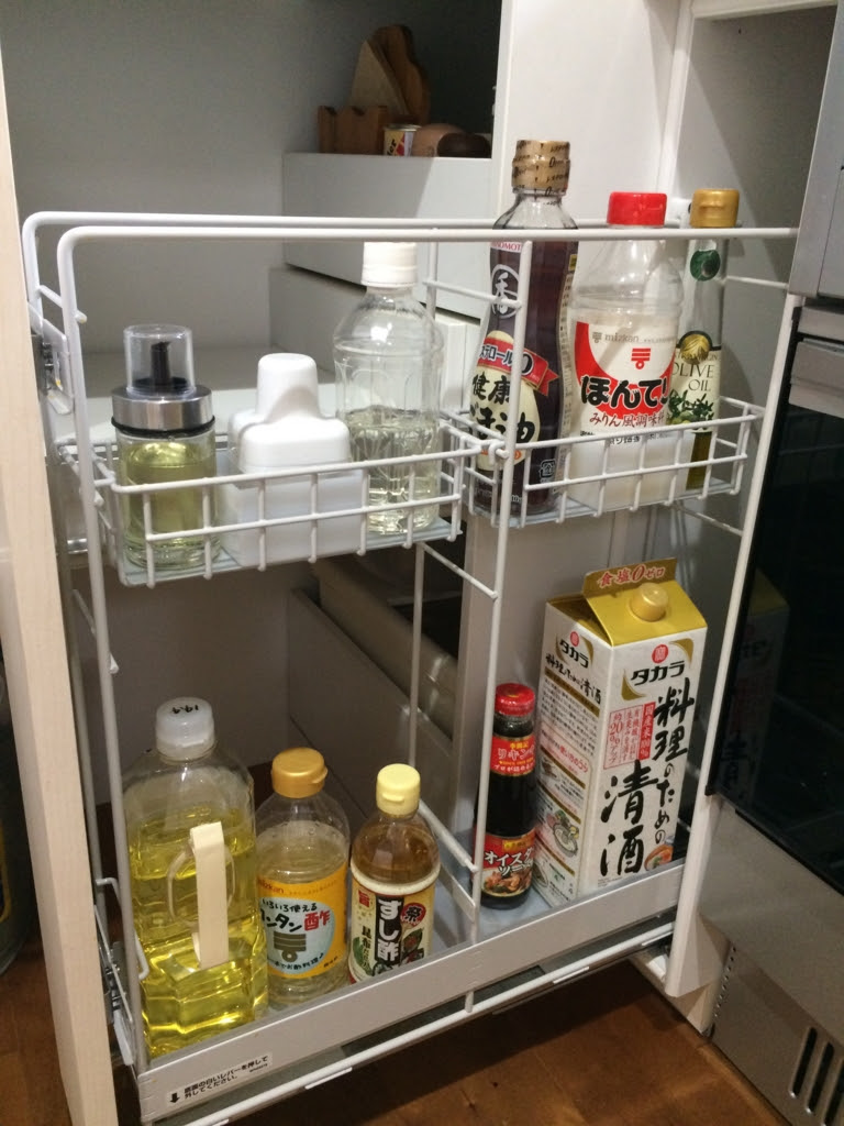 キッチン小物と液体調味料置き場 汚家からの脱却計画