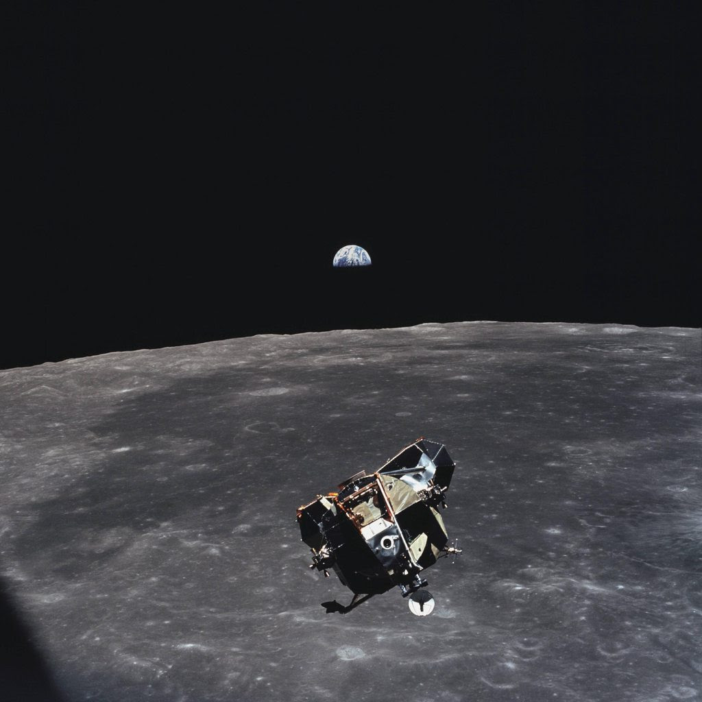 The astronaut who took this photo is the only human, alive or dead that isn&#039;t in the frame of this picture [u/Tom_Bombadilll]