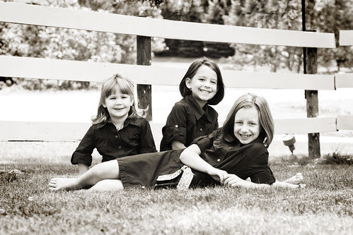 3 girls.