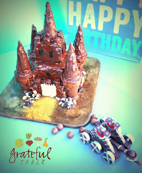 Castle Cake Great Fun For A Boys Birthday Grateful Table