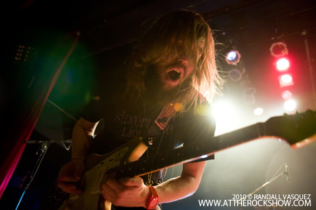 Photos:  Band Of Skulls
