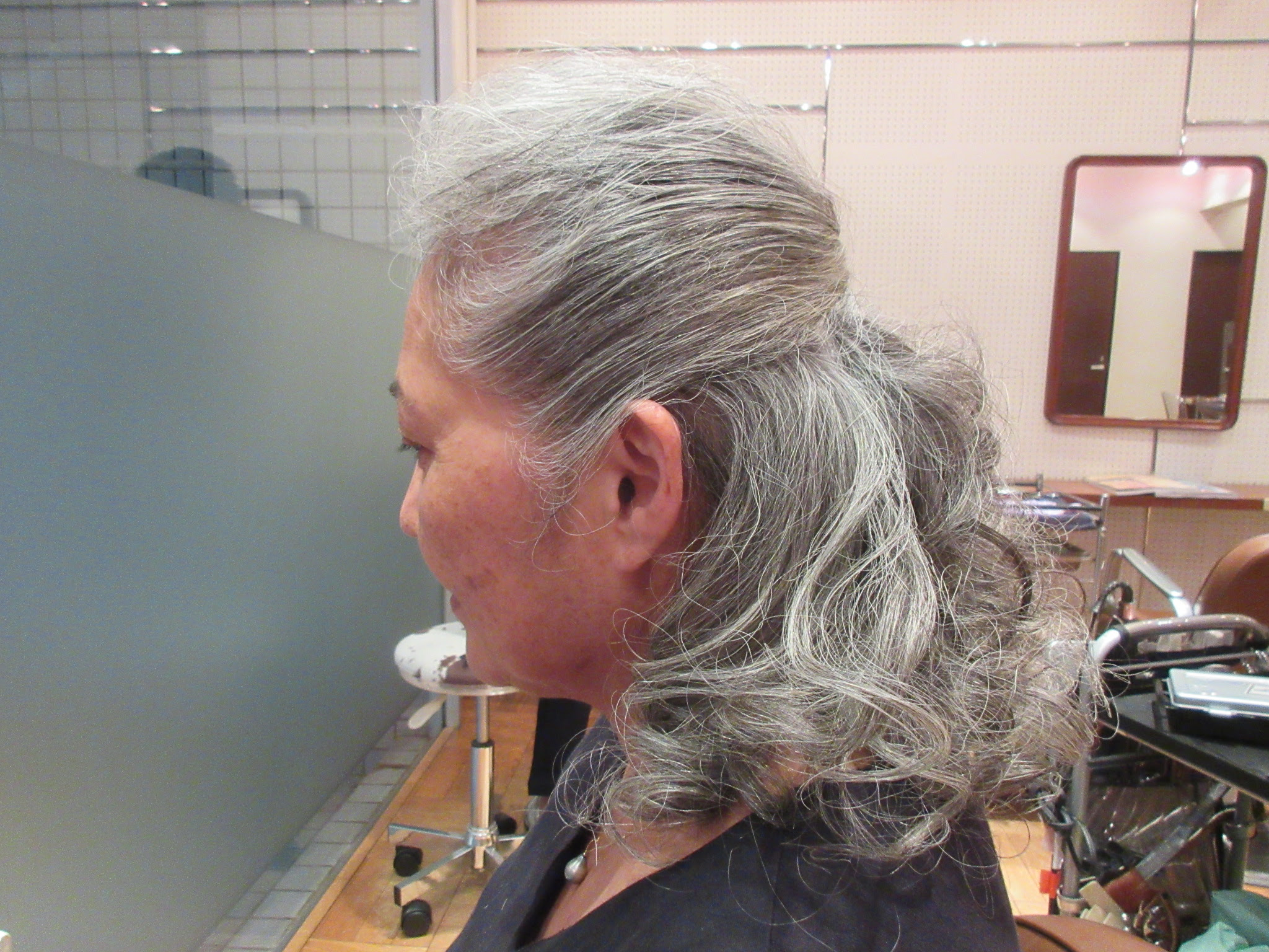 ６０代ボブスタイル ６０代ヘアスタイル ６０代髪型 ６０代ヘアカタログ 50代60代のご婦人の髪型を素敵にする美容師樽川和明