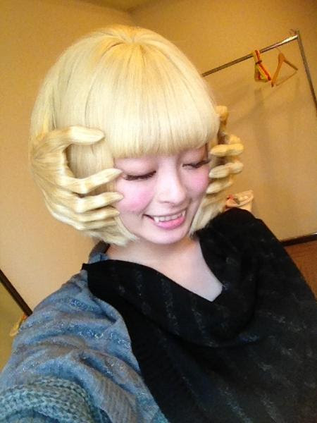 芸能 きゃりーぱみゅぱみゅの髪型すんごい ゴットハンド 話題の画像祭り Funny Image