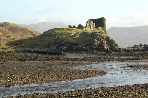 Ruined Castle - Caisteal Chamuis