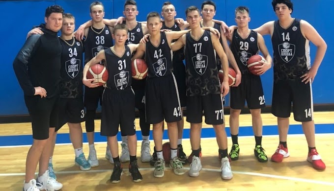 Юные карельские баскетболисты прошли в полуфинал Первенства России