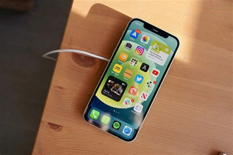You'll get the standard 5w charging speed for both google pixel 3 and google pixel 3 xl with the belkin boost up in your choice of black or . 72 hours with MagSafe: How good is the wireless iPhone 12