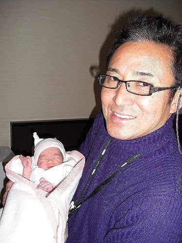 すごい高橋じぃじ 6人目の孫誕生しました 本当に孫ですか マンションリフォーム専門店 エムエーオー Mao
