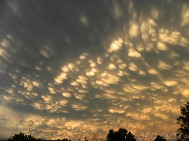 DSCN6348 Mammatus clouds