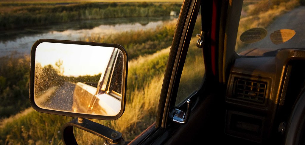 truck_lake