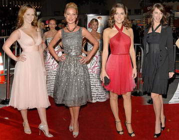 jennifer love hewitt dresses