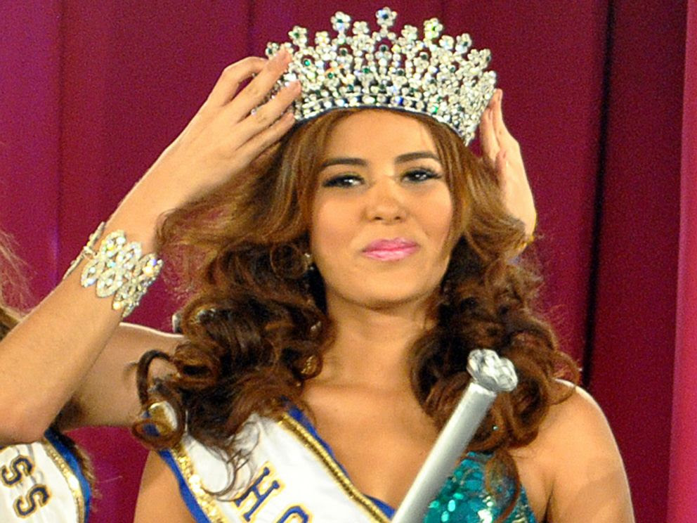 PHOTO: Maria Jose Alvarado is crowned the new Miss Honduras in San Pedro, Sula, Honduras, on April 26, 2014. 