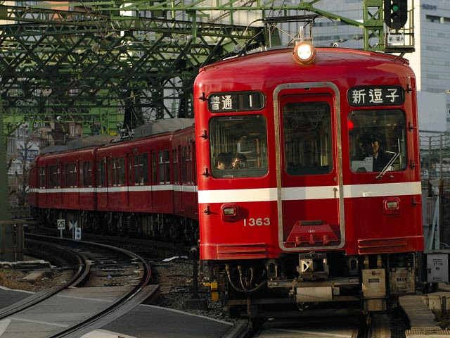 八ツ山橋で京急撮影 Rweb Log