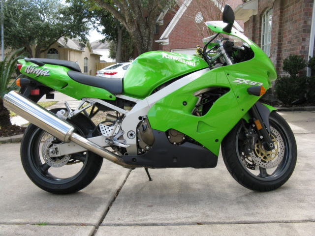 1998 Kawasaki Ninja ZX9R ZX900C1 Lime Green good condition