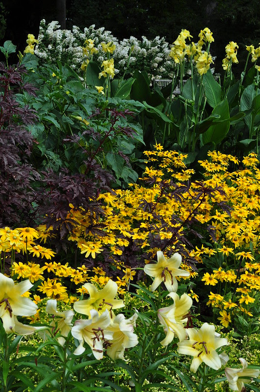 Flower Garden Walk (21)