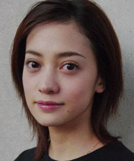 中山エミリの妹画像 英玲奈とは ハヤブサ速報