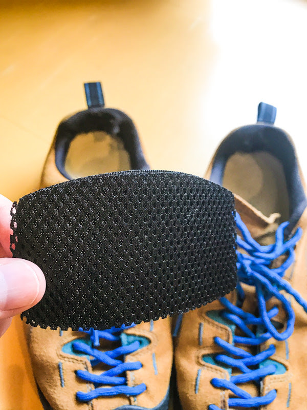 靴の内側のかかと部分が破れてしまったので補修した話 大阪市のデザイン事務所 Office 446 オフィスヨンヨンロク