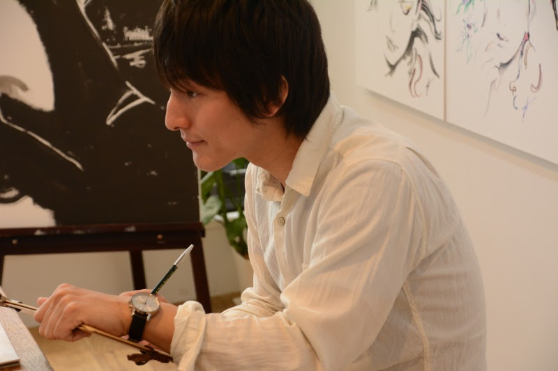 Larc En Cielファン必見 線と余白で相手にイメージさせるイラストレーター粟津泰成 Mediart メディアート