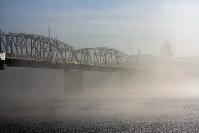 fog, hawthorne bridge