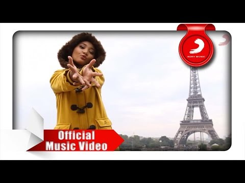 Video Clip Fatin Shidqia Lubis - Semua Tentangmu