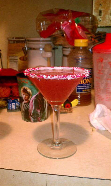 pineapple juice cranberry juice vanilla vodka