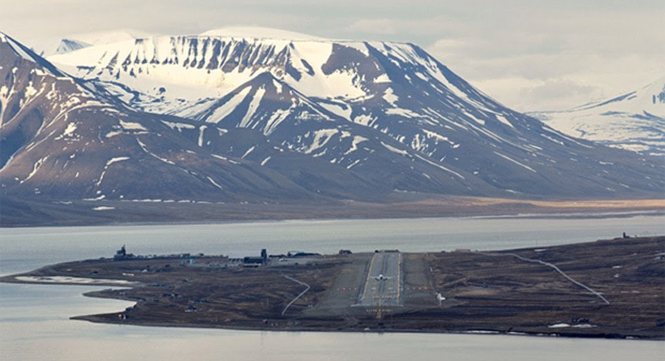 'A stunning landing to see the Northern lights.' (Matthew Stibbe, Forbes Aviation columnist on Svalbard, Norway)