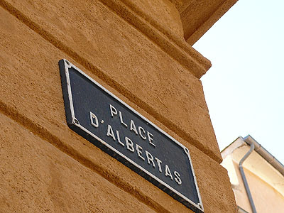 place d'Albertas.jpg