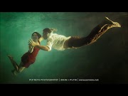 Simak FOTO PRE WEDDING ROMANTIS UNDERWATER PREWED INDOOR di SURABAYA, terbaru!