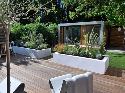 Small Modern Garden Design 500 x 375