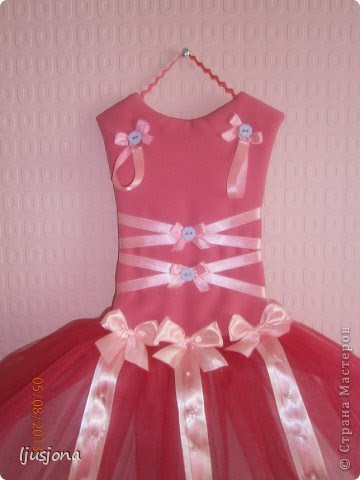 Мастер-класс День рождения Моделирование конструирование Шитьё МК Платье-держатель для заколочек Ленты Ткань фото 1