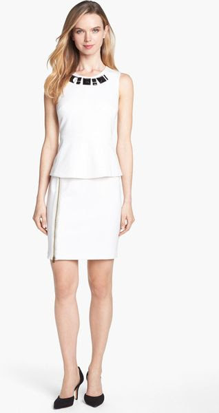 Download Vince Camuto Front Zip Pencil Skirt in White (Light Cream ...