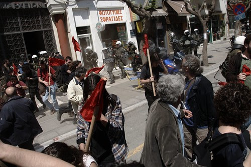 Greek riot police use tear gas on protesters outside Thessaloniki town hall