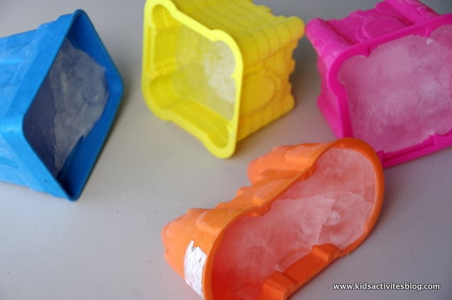 1-frozen ice castles from sand castle molds elsa anna Jun 30, 2014, 8-51 AM