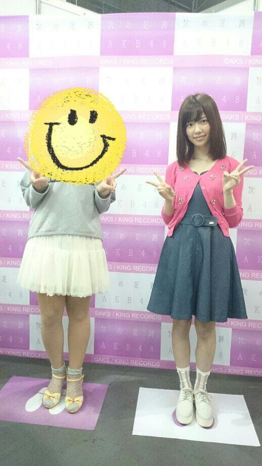 Akb48の写メ会での島崎遥香の対応がまるでパネルのようだと話題に Netgeek