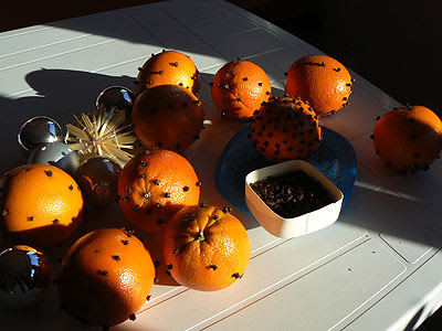 oranges piquées.jpg