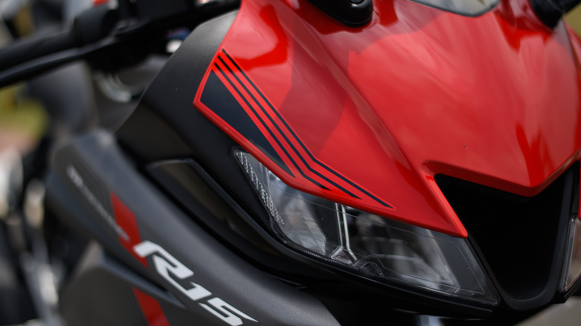Yamaha YZF-R15 V3 2018 STD - Price, Mileage, Reviews ...