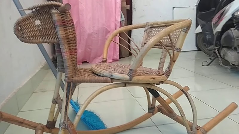 55+ Inspirasi Terkini Kursi Goyang Bayi Hantu