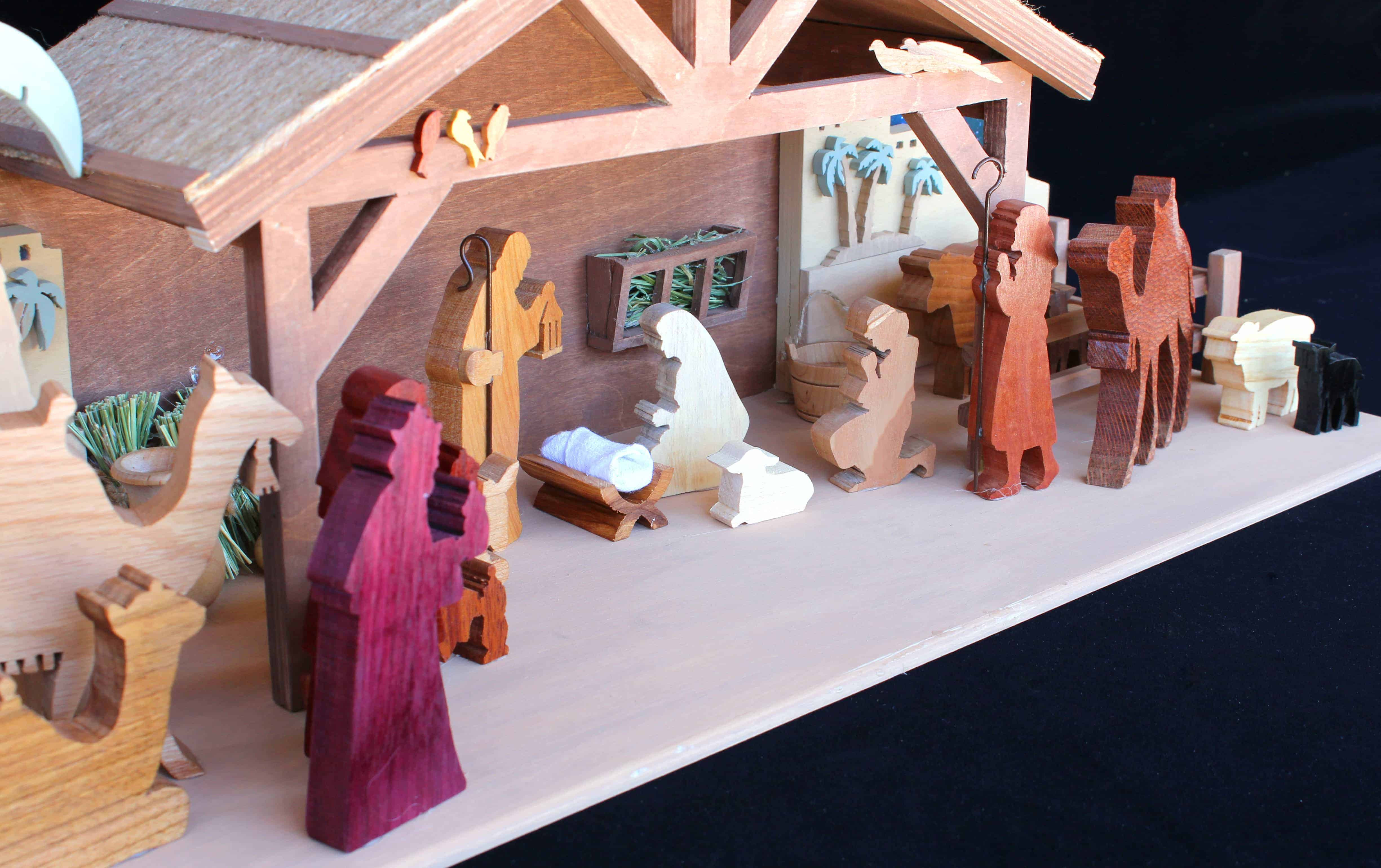 Nativity Woodworking Plan - Forest Street Designs