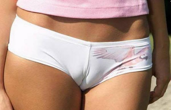 Camel Toe Fails (18 pics)