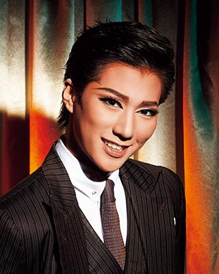 縣千の人気が急上昇 本名や誕生日 出身校を調査 画像あり Amour Takarazuka アムールタカラヅカ