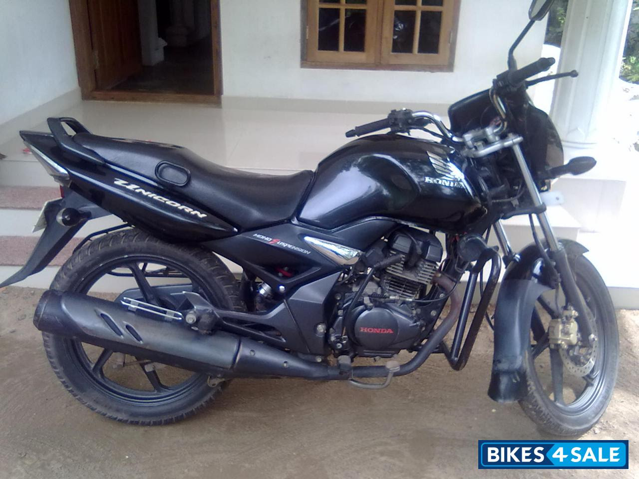 Honda Unicorn 200cc Black