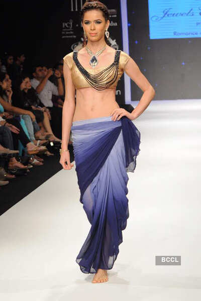 Photo - IIJW 2011: Jewels Emporium