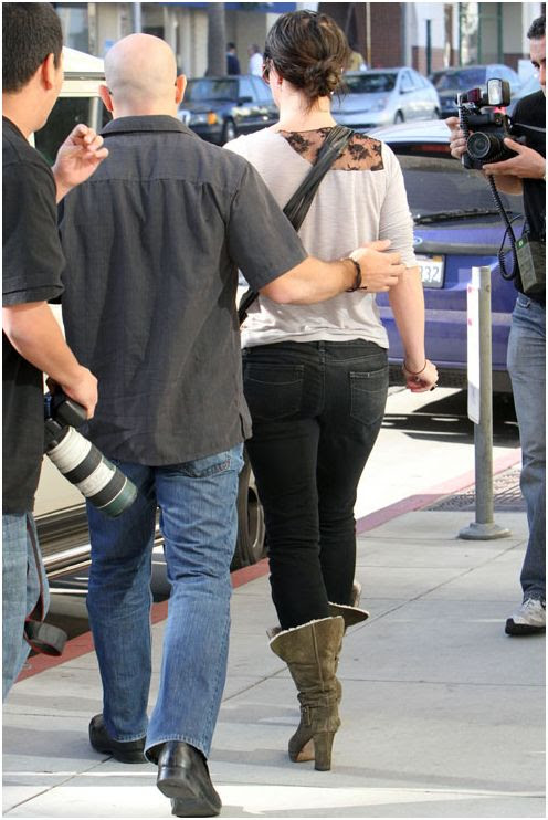 When the top story on the news is Kate Gosselin's new hair, I long for the 