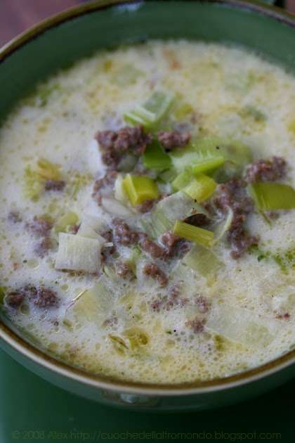 Zuppa di porri e carne macinata