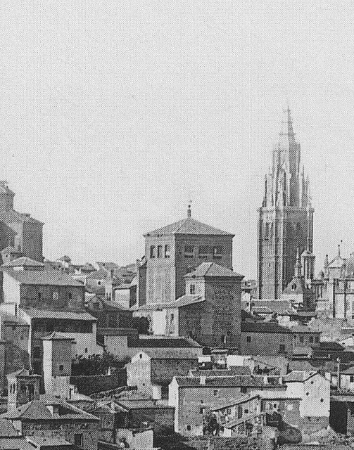 Iglesia de San Torcuato hacia 1857. Detalle de una fotografía de Ferrier & Soulier