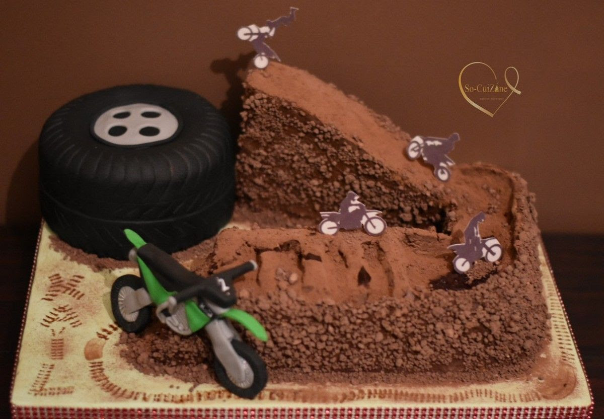 La Passion De La Motocross Exprimee En Gateau So Cuizine Plume Prose
