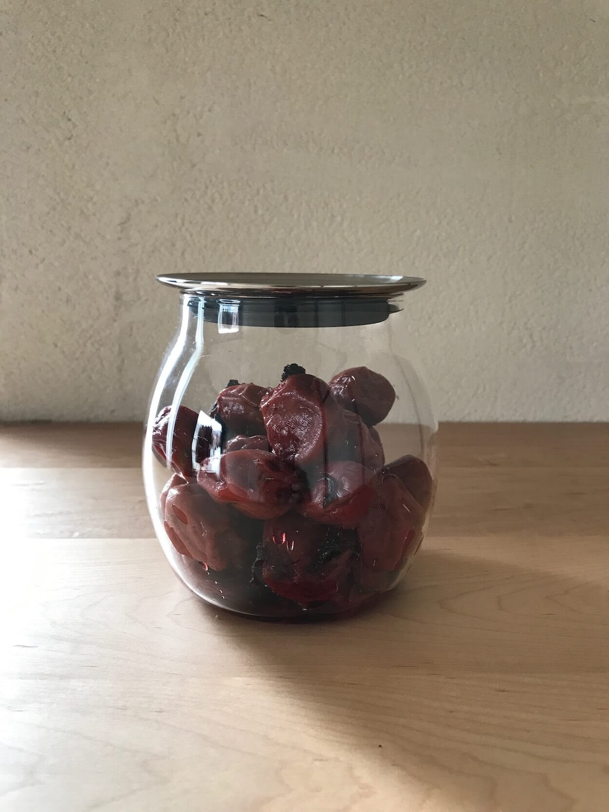 Kinto 地味な乾燥物を楽しく見せる容器 古びた家