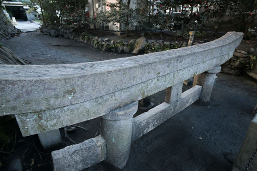 桜島黒神埋没鳥居 T Blog