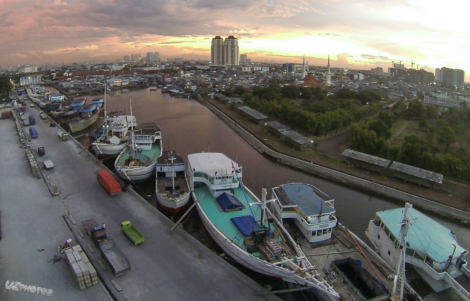 Pelabuhan Sunda Kelapa Dronestagram Pelabuhan Sunda Kelapa Dronestagram
