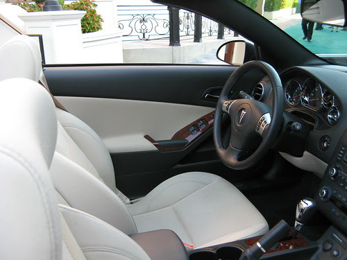 2009 Pontiac G6 interior