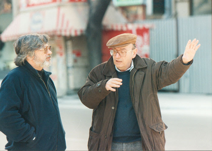   Theo Angelopoulos with Yorgos Arvanitis during the shooting of the film «Eternity and a day», Fotoreportage in Greece and abroad: Yanis Kiriakidis